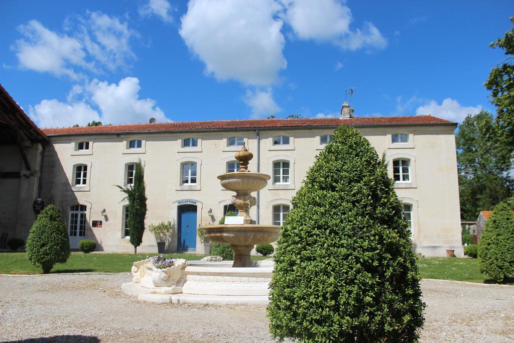 Domaine Des Chais Thénac 외부 사진