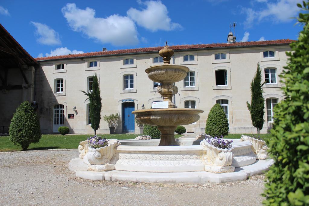 Domaine Des Chais Thénac 외부 사진