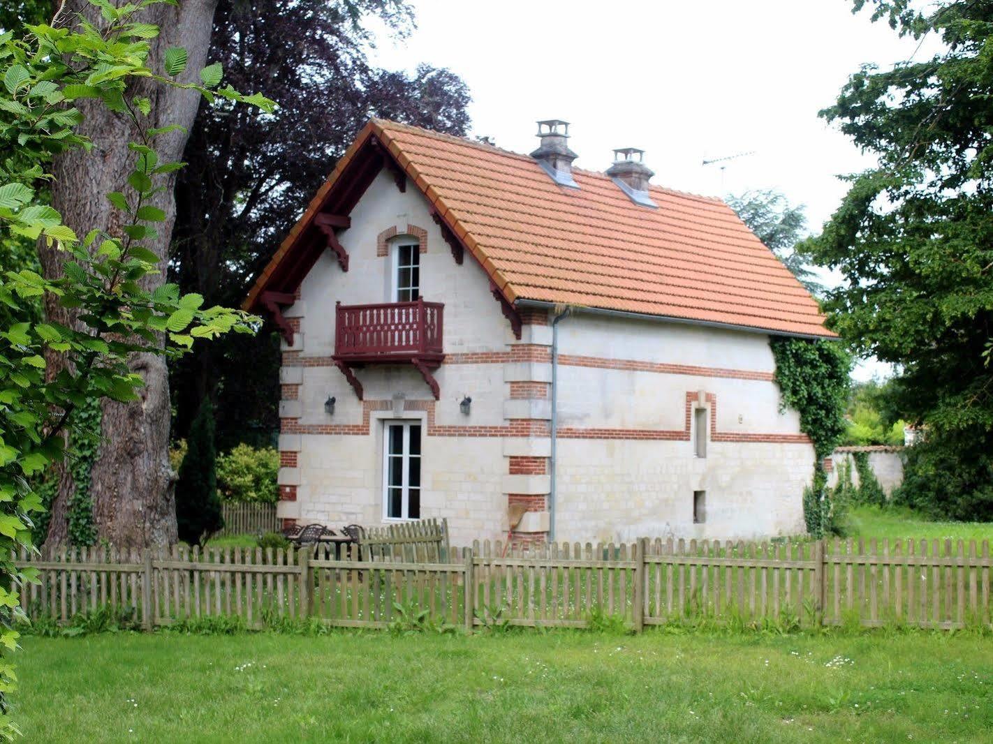 Domaine Des Chais Thénac 외부 사진
